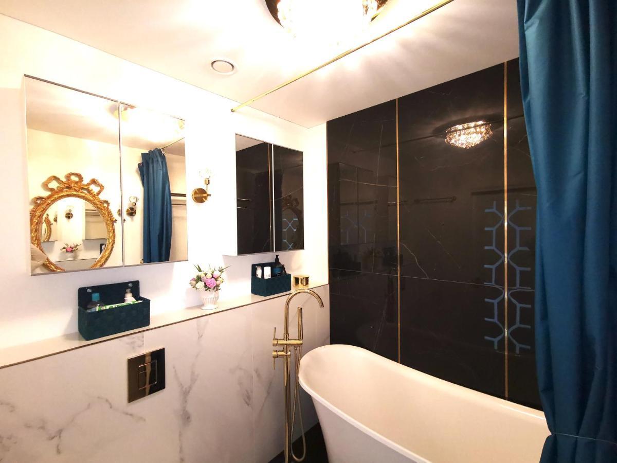Apartamento Luxury Penthouse With Large Terrace & Panoramic Old Town View Vilna Exterior foto